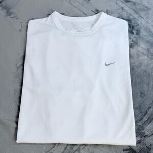 Nike Shirt Mens Sz L White Superset Performance Short Sleeve Training Top